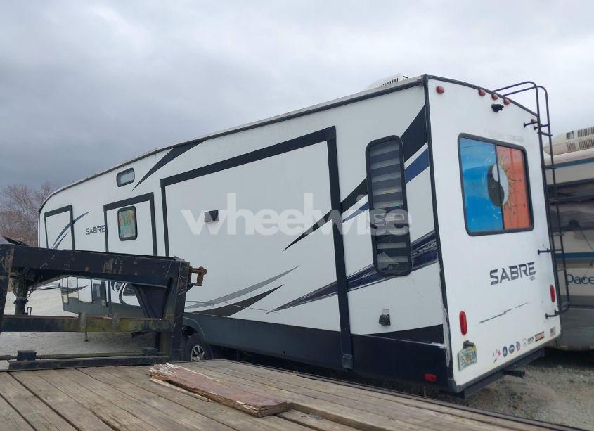 Photo 3 of 2020 Forest River SABRE (VIN 5ZT3SR1B8L6103730)