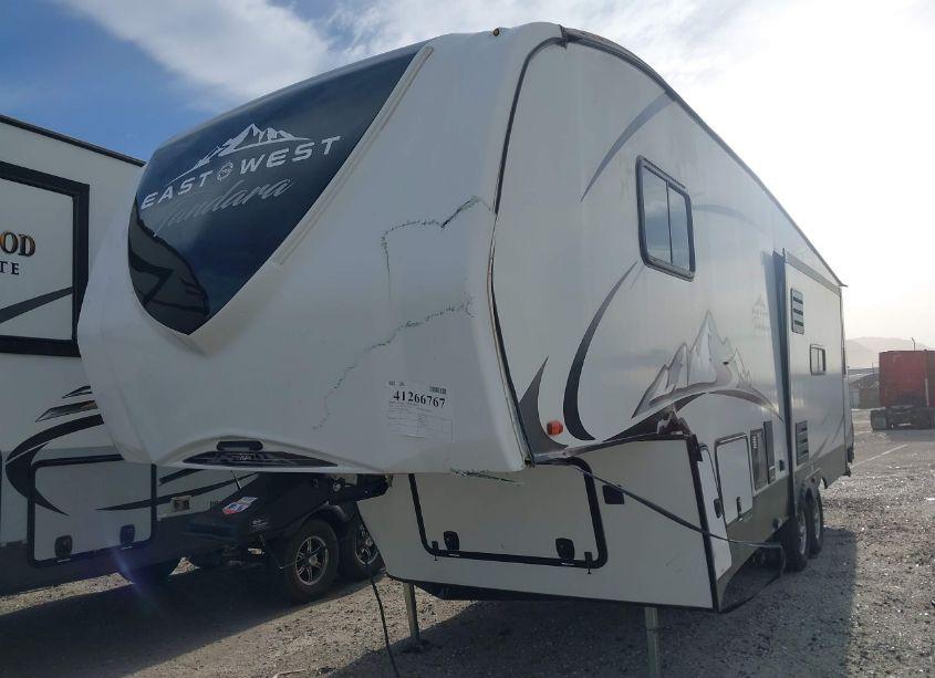 Photo 2 of 2021 East To WEST TANDARA 285RL (VIN 5ZT3TDUB2M9010228)