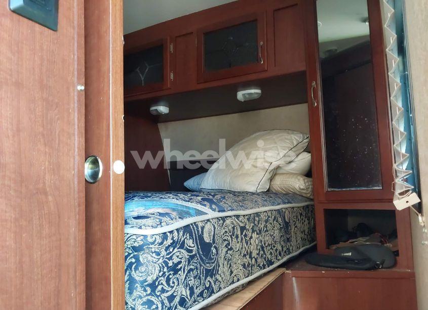 Photo 5 of 2015 Evergreen Rv SUN VALLEY SERIES M- (VIN 5ZWTSSE2XF1004476)