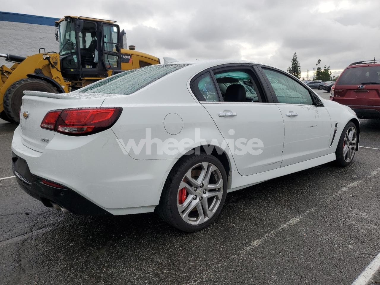 Photo 3 of 2017 CHEVROLET SS (VIN 6G3F15RW4HL305400)
