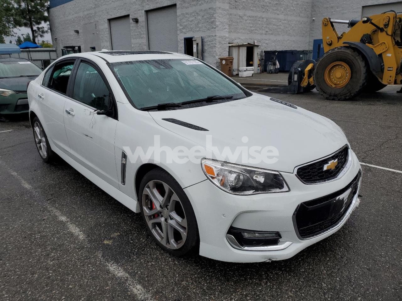 Photo 4 of 2017 CHEVROLET SS (VIN 6G3F15RW4HL305400)