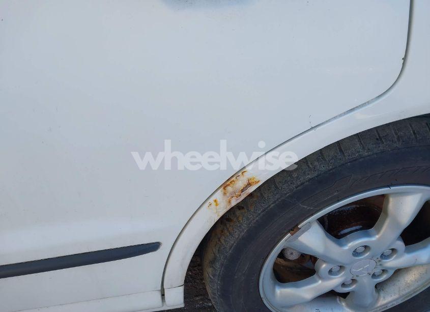 Photo 12 of 2002 Mitsubishi Diamante ES (VIN 6MMAP57P92T012204)