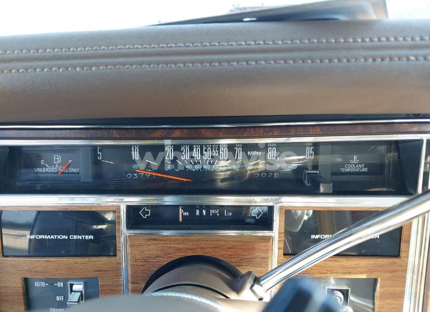 Photo 7 of 1980 Cadillac Seville-elegante (VIN 6S698AE677814)