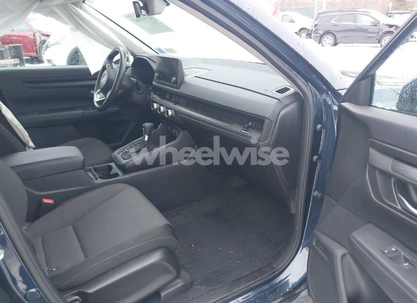 Photo 5 of 2023 Honda Cr-v EX AWD (VIN 7FARS4H4XPE001799)