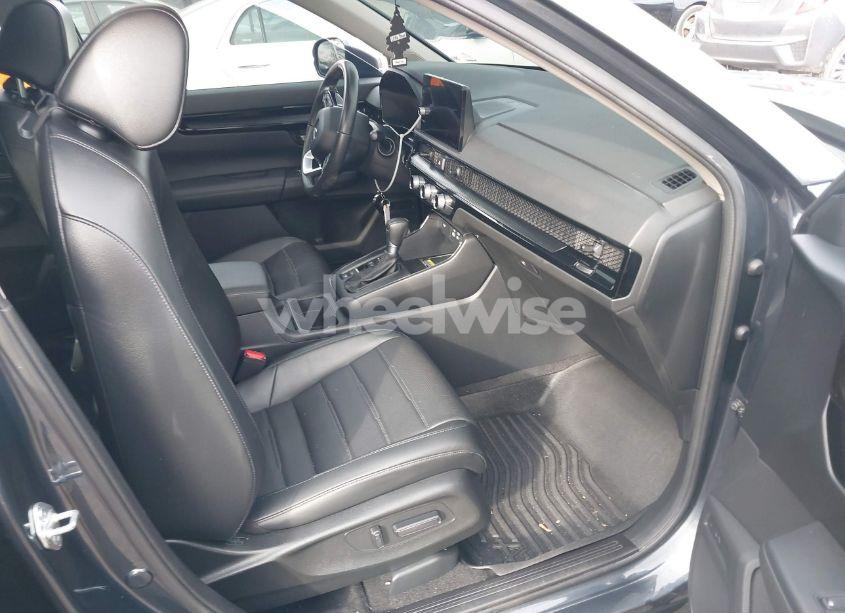 Photo 5 of 2023 Honda Cr-v EX-L AWD (VIN 7FARS4H78PE023083)