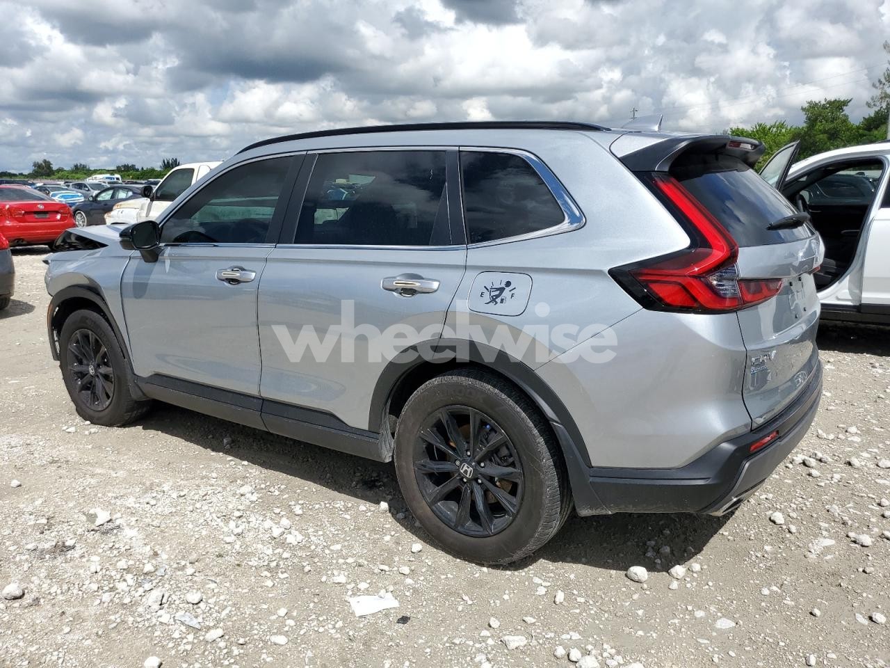 Photo 2 of 2025 HONDA CR-V SPORT N/A (VIN 7FARS5H5XSE010073)