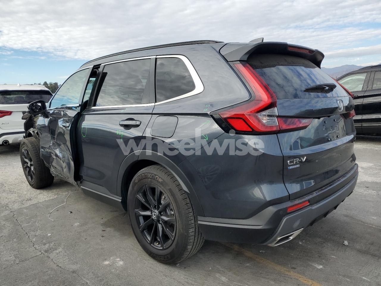 Photo 2 of 2025 HONDA CR-V SPORT-L (VIN 7FARS5H81SE006844)