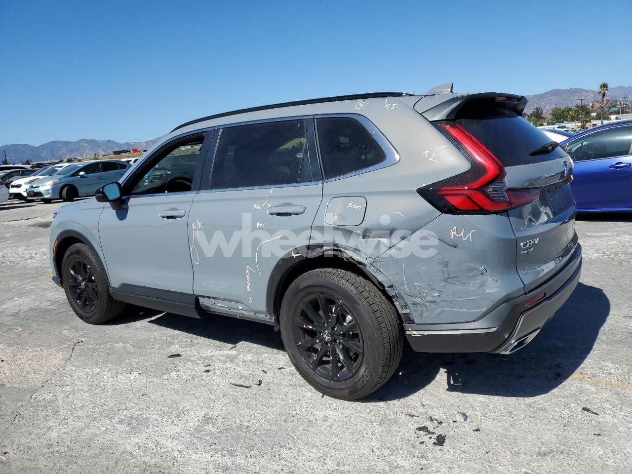 Photo 2 of 2025 HONDA CR-V SPORT-L (VIN 7FARS5H8XSE019219)