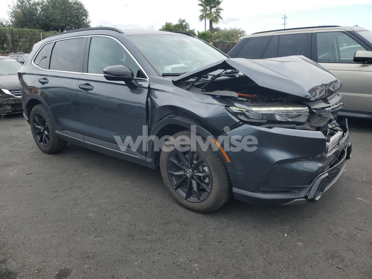 Photo 4 of 2025 HONDA CR-V SPORT (VIN 7FARS6H52SE038987)