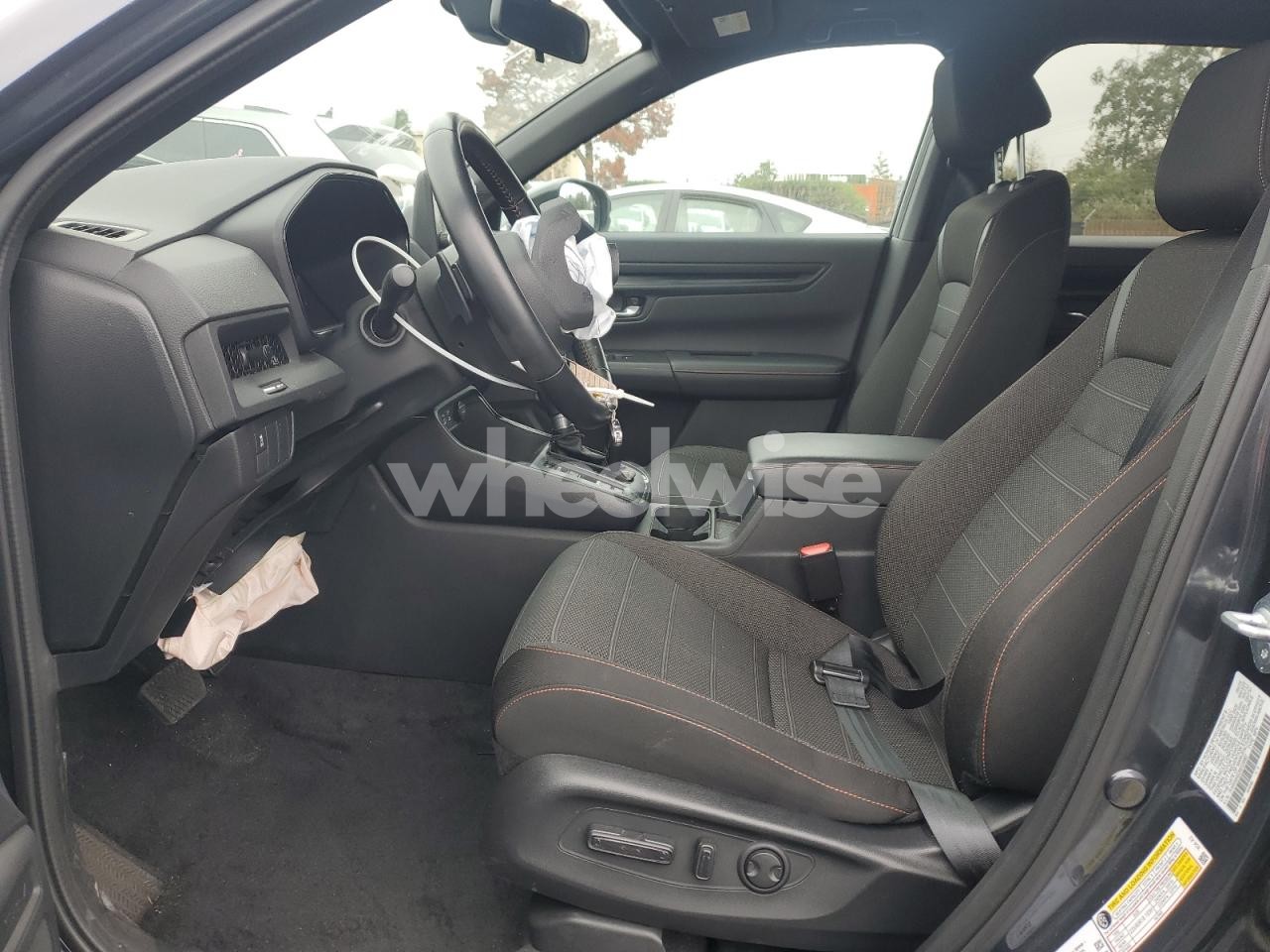 Photo 7 of 2025 HONDA CR-V SPORT (VIN 7FARS6H52SE038987)