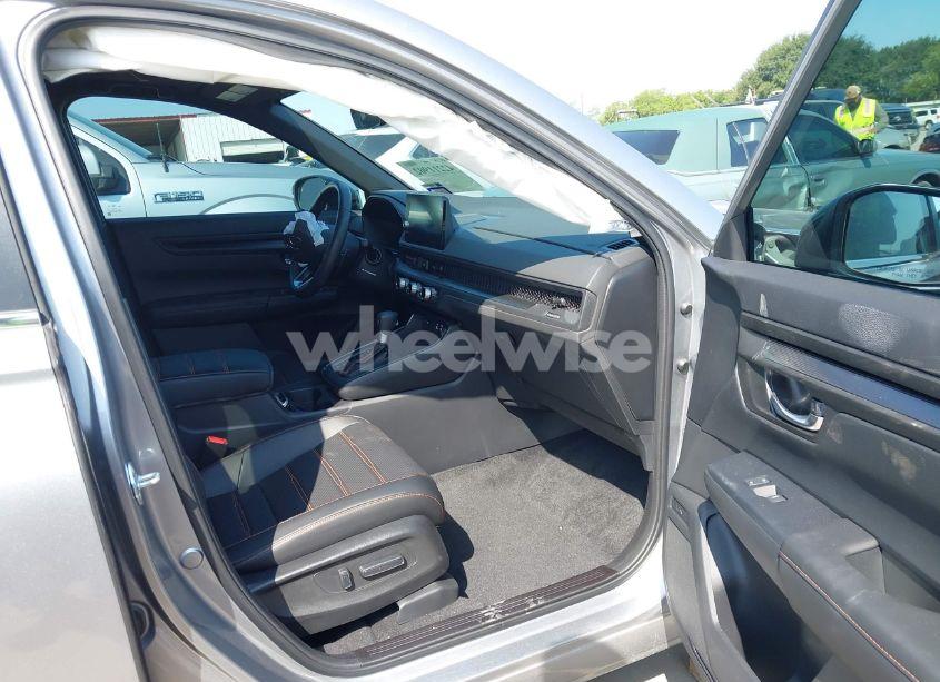 Photo 5 of 2025 Honda Cr-v HYBRID SPORT-L (VIN 7FARS6H80SE011054)