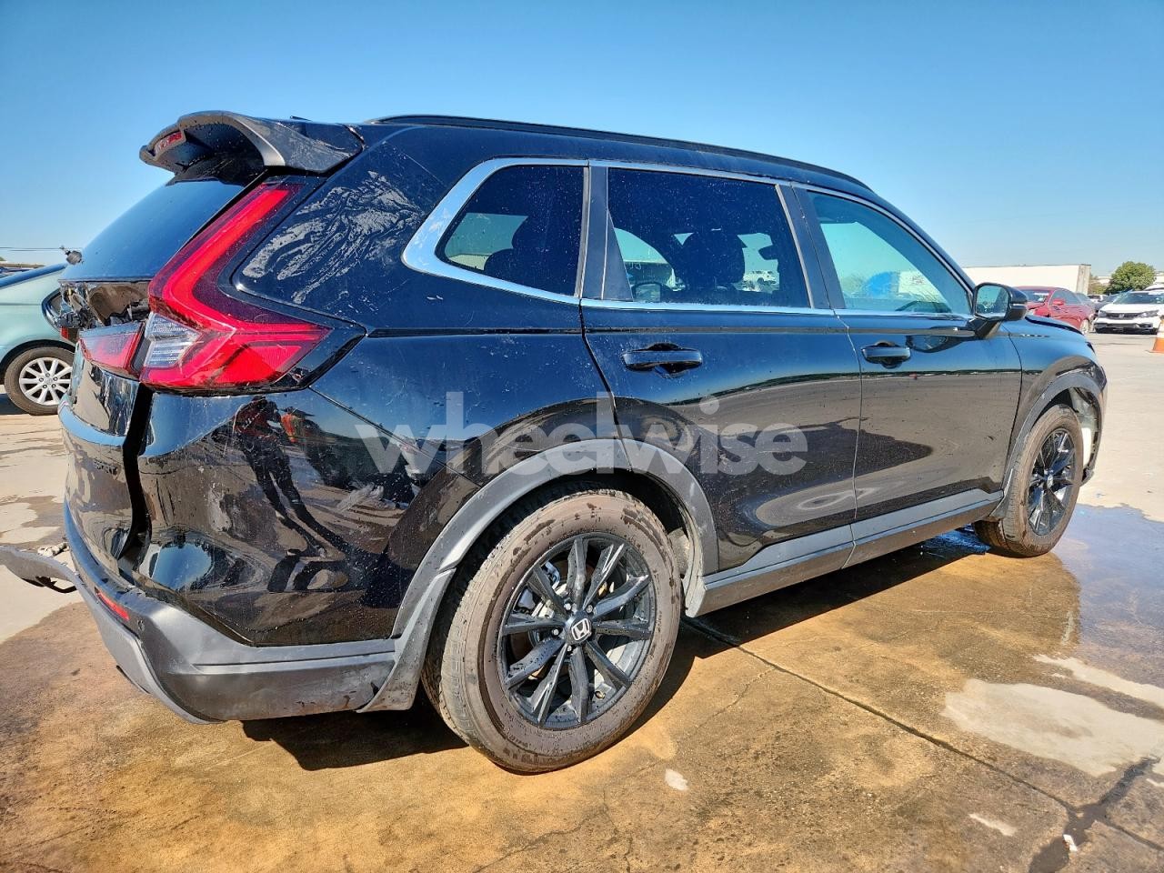Photo 3 of 2025 HONDA CR-V SPORT-L (VIN 7FARS6H81SE056889)