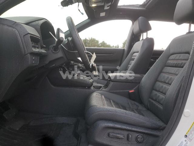 Photo 8 of 2025 HONDA CR-V SPORT-L (VIN 7FARS6H82SE049269)