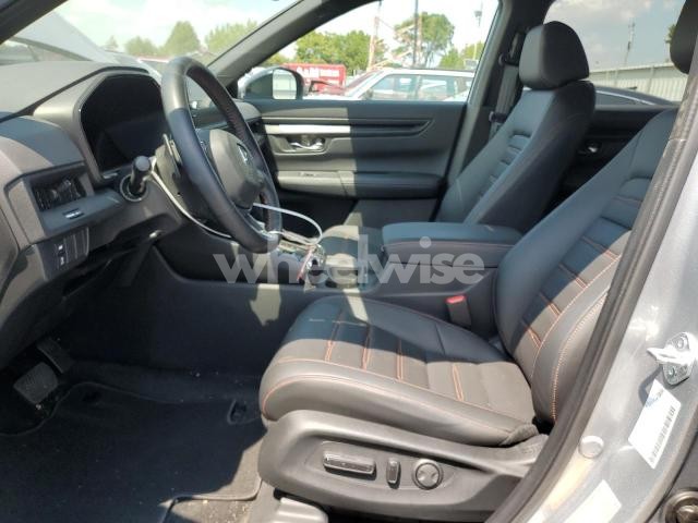 Photo 3 of 2025 HONDA CR-V SPORT-L (VIN 7FARS6H83SE057347)