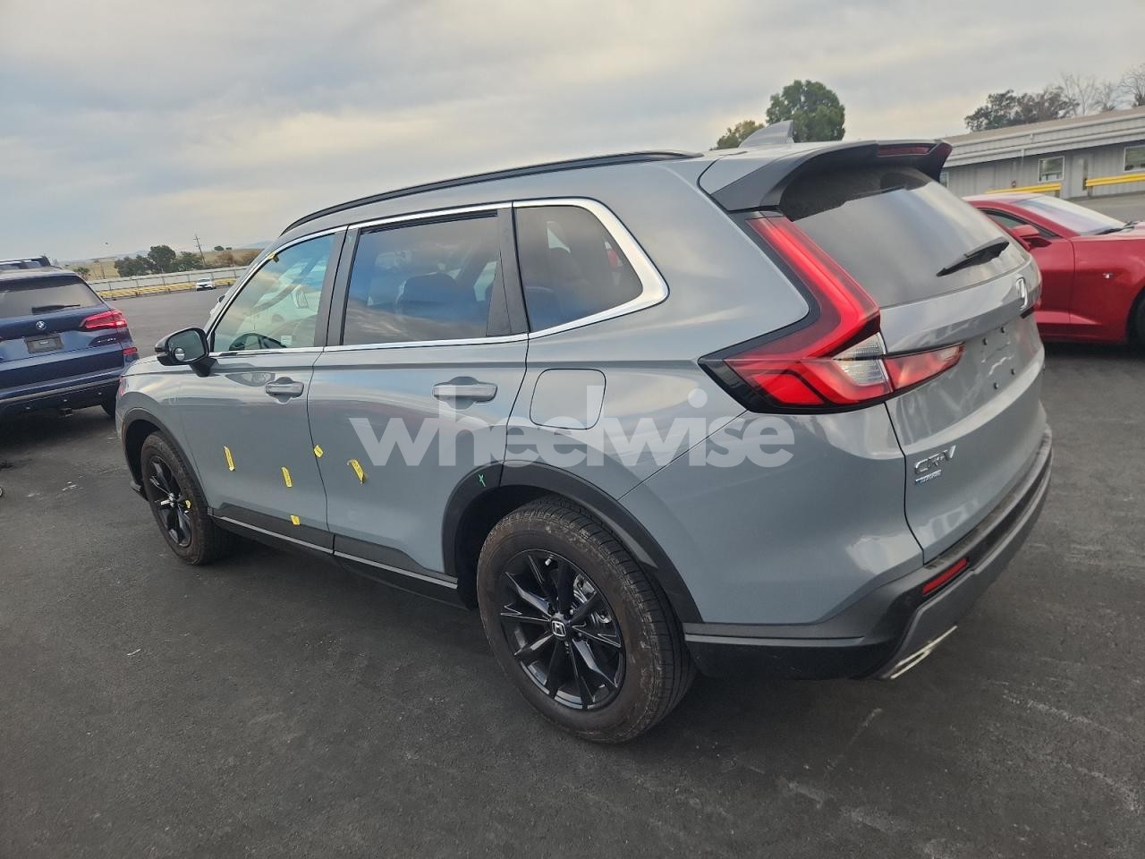 Photo 2 of 2025 HONDA CR-V SPORT-L (VIN 7FARS6H87SE099875)