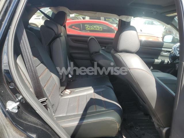 2025 HONDA CR-V SPORT-L (VIN 7FARS6H88SE010525) main photo