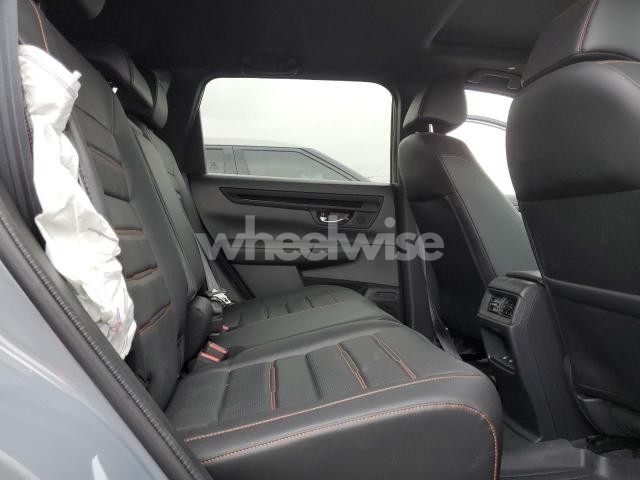 Photo 13 of 2025 HONDA CR-V SPORT-L (VIN 7FARS6H88SE066285)