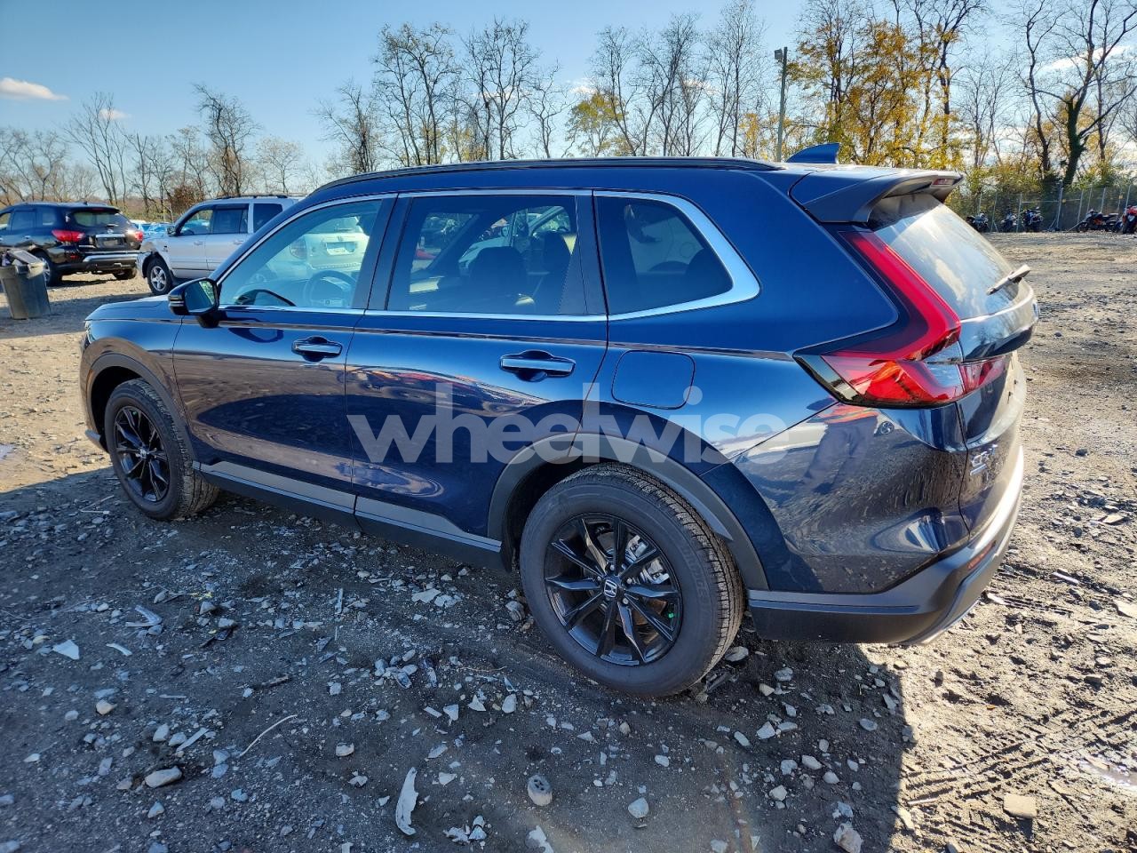 Photo 2 of 2025 HONDA CR-V SPORT-L (VIN 7FARS6H89SE106275)