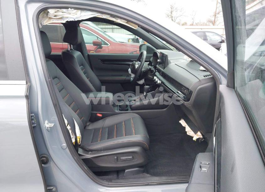 Photo 5 of 2023 Honda Cr-v HYBRID SPORT TOURING (VIN 7FARS6H95PE006643)