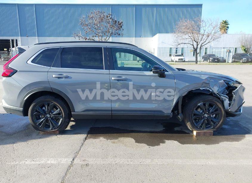 Photo 14 of 2025 Honda Cr-v HYBRID (VIN 7FARS6H97SE006152)