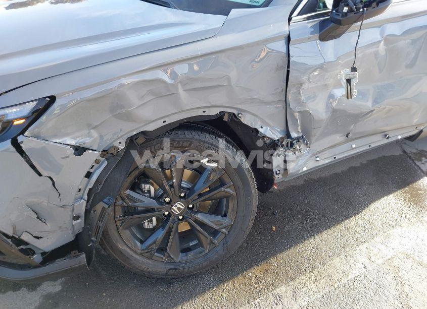 Photo 6 of 2025 Honda Cr-v HYBRID (VIN 7FARS6H97SE006152)