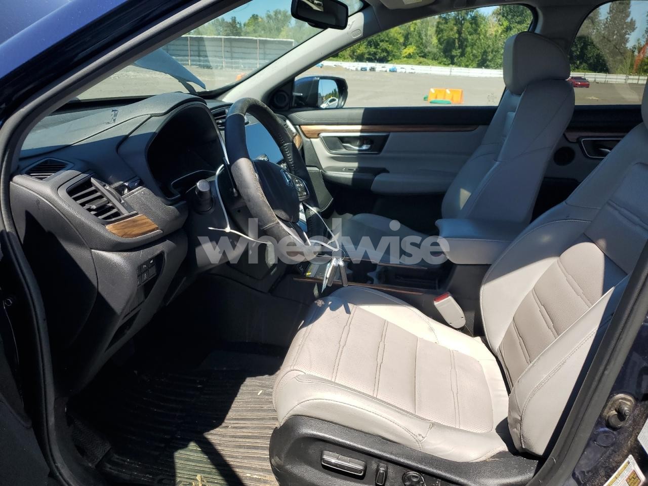 Photo 7 of 2021 HONDA CR-V TOURING (VIN 7FART6H93ME038290)