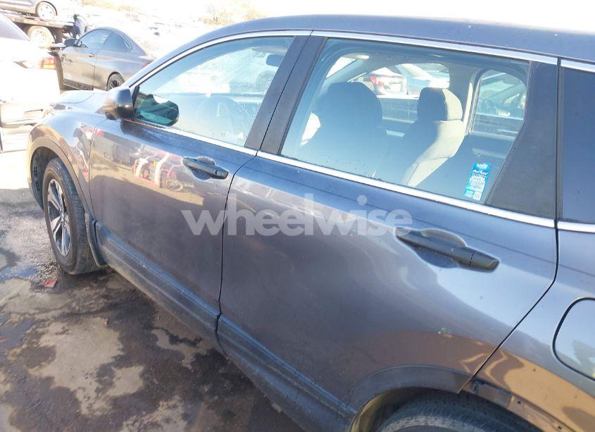 Photo 15 of 2021 Honda Cr-v 2WD LX (VIN 7FARW1H26ME011565)