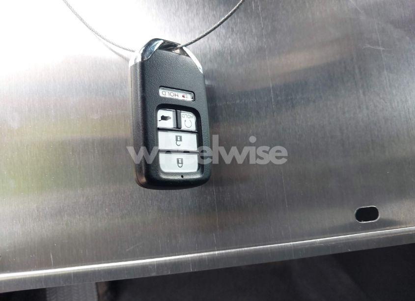 Photo 11 of 2018 Honda Cr-v EX (VIN 7FARW1H51JE004819)