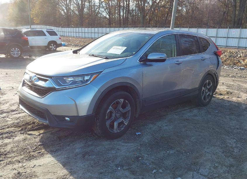 Photo 2 of 2018 Honda Cr-v EX (VIN 7FARW1H51JE006019)