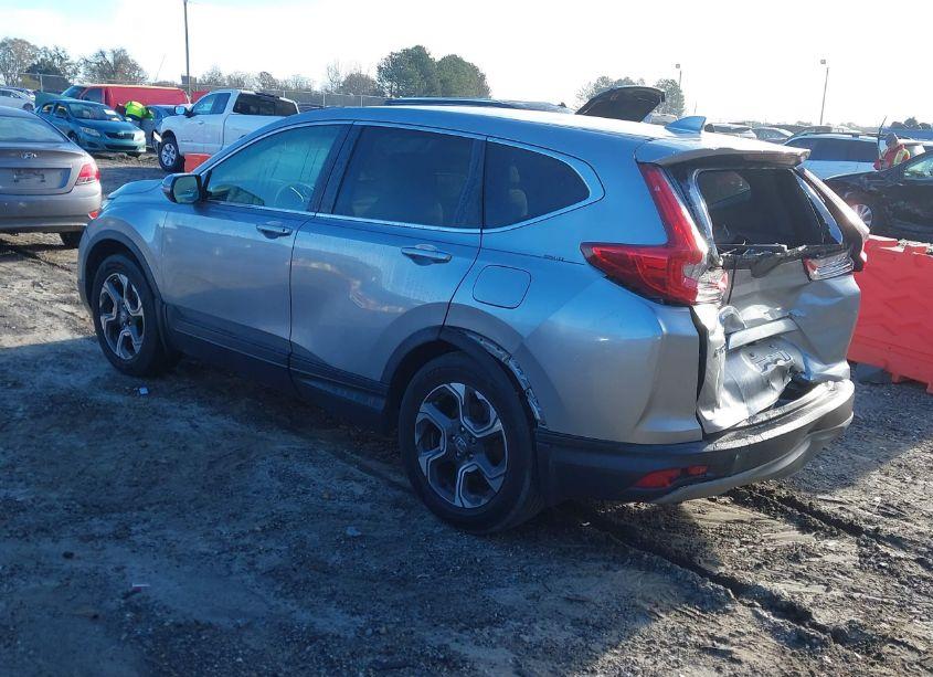 Photo 3 of 2018 Honda Cr-v EX (VIN 7FARW1H51JE006019)