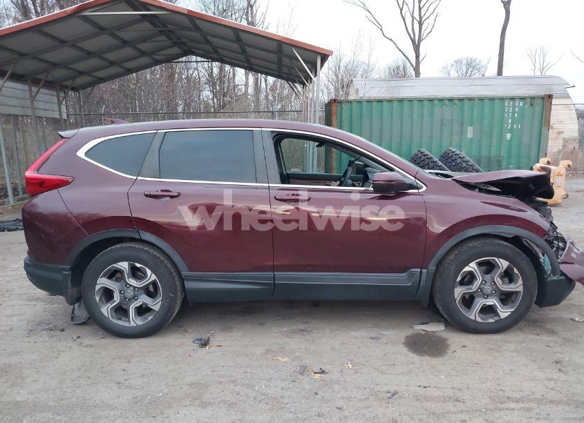 Photo 13 of 2018 Honda Cr-v EX (VIN 7FARW1H51JE023323)