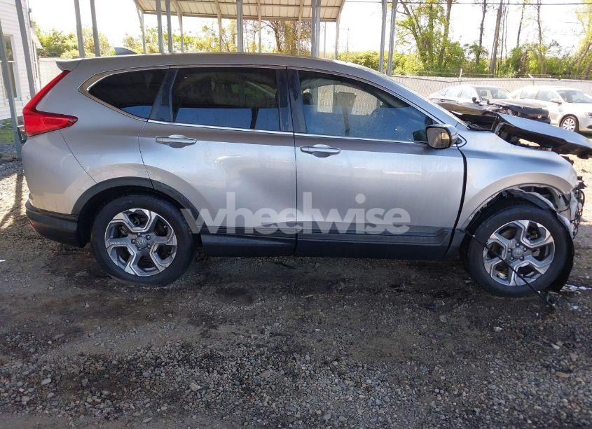 Photo 14 of 2018 Honda Cr-v EX (VIN 7FARW1H53JE028071)