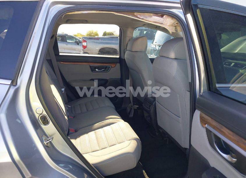 Photo 8 of 2017 Honda Cr-v EX (VIN 7FARW1H54HE007644)