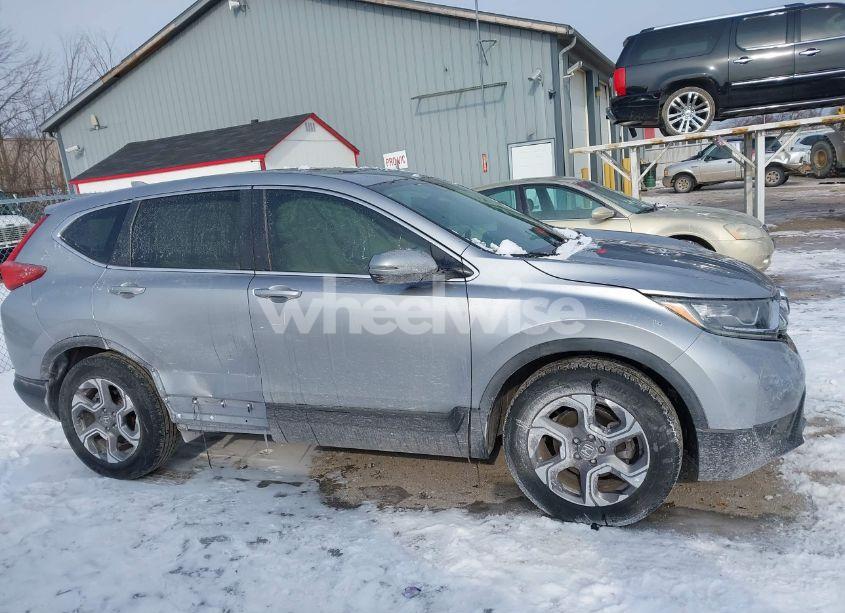 Photo 13 of 2017 Honda Cr-v EX (VIN 7FARW1H54HE015596)