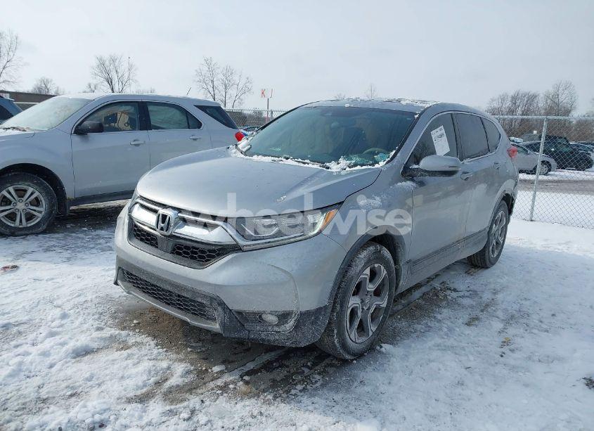 Photo 2 of 2017 Honda Cr-v EX (VIN 7FARW1H54HE015596)
