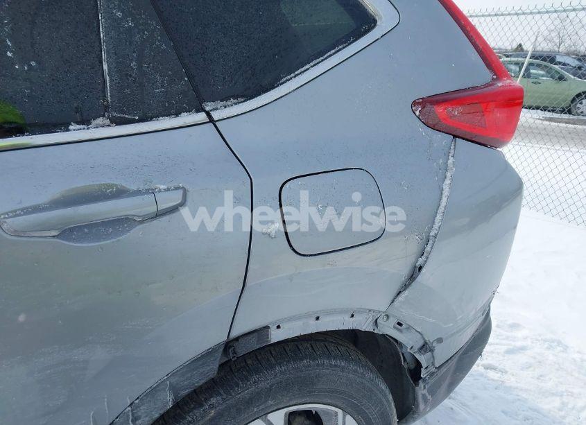 Photo 6 of 2017 Honda Cr-v EX (VIN 7FARW1H54HE015596)