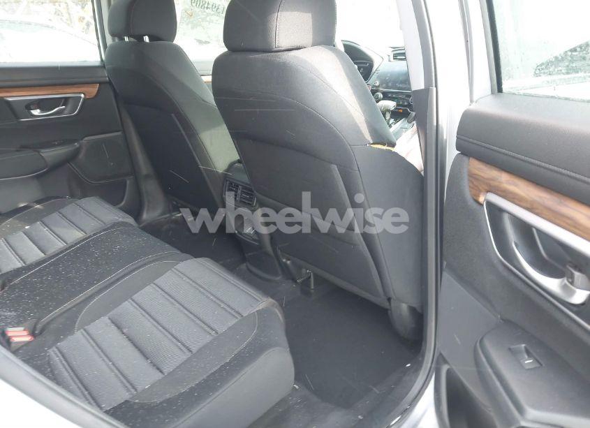 Photo 8 of 2017 Honda Cr-v EX (VIN 7FARW1H54HE015596)