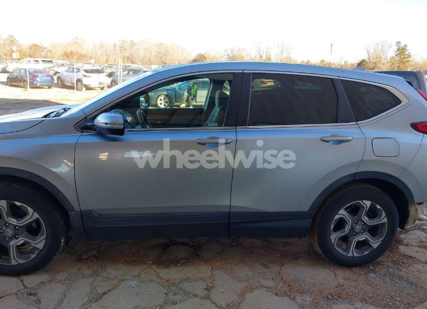 Photo 15 of 2018 Honda Cr-v EX (VIN 7FARW1H54JE016740)
