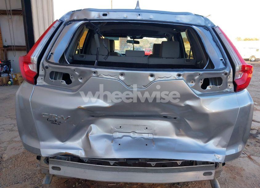 Photo 6 of 2018 Honda Cr-v EX (VIN 7FARW1H54JE016740)