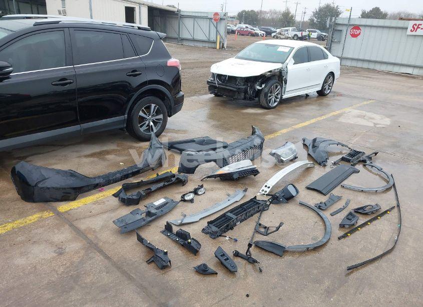 Photo 12 of 2019 Honda Cr-v EX (VIN 7FARW1H54KE028680)