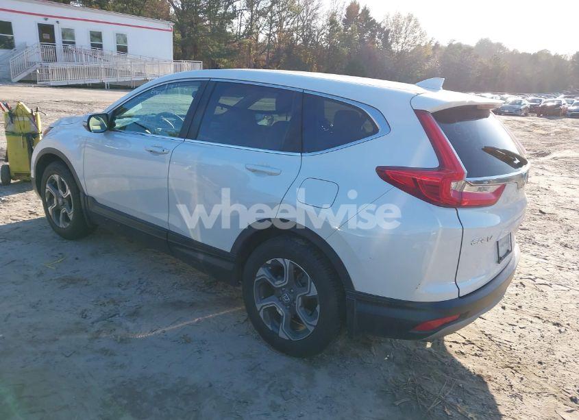 Photo 3 of 2019 Honda Cr-v EX (VIN 7FARW1H55KE003609)