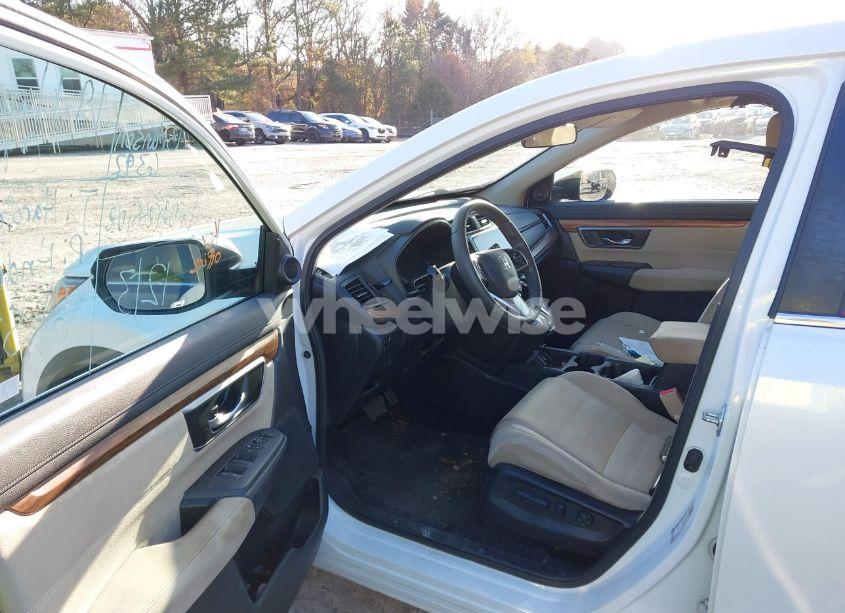 Photo 5 of 2019 Honda Cr-v EX (VIN 7FARW1H55KE003609)