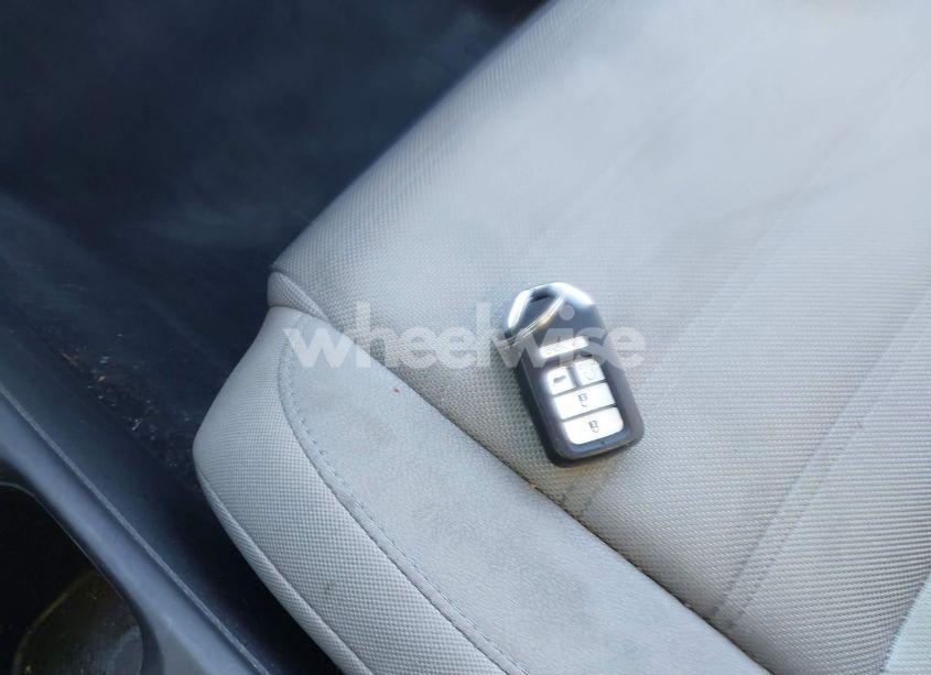 Photo 11 of 2019 Honda Cr-v EX (VIN 7FARW1H55KE018479)