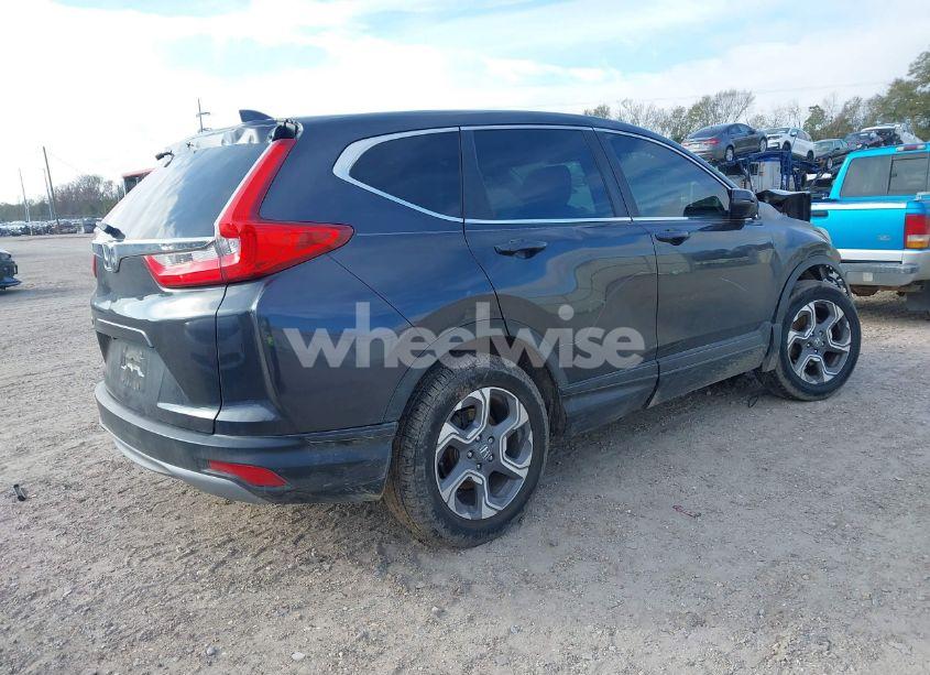 Photo 4 of 2017 Honda Cr-v EX (VIN 7FARW1H56HE010402)