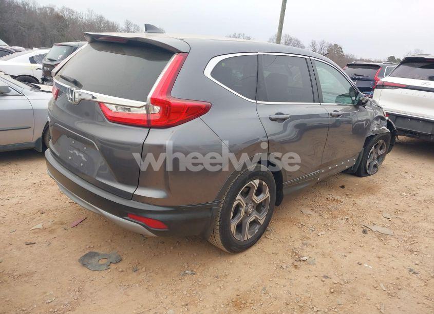 Photo 4 of 2018 Honda Cr-v EX (VIN 7FARW1H56JE035869)