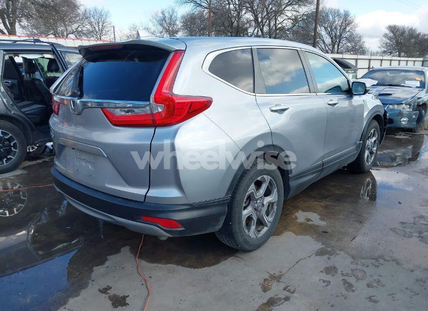 Photo 4 of 2019 Honda Cr-v EX (VIN 7FARW1H57KE031234)