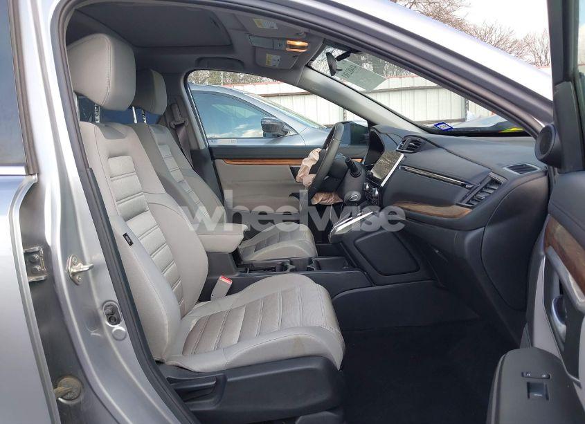 Photo 5 of 2019 Honda Cr-v EX (VIN 7FARW1H57KE031234)