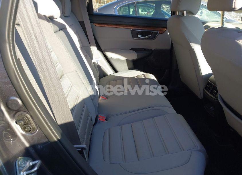 Photo 8 of 2017 Honda Cr-v EX (VIN 7FARW1H58HE043255)