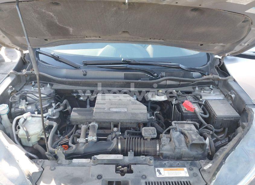 Photo 10 of 2018 Honda Cr-v EX (VIN 7FARW1H58JE003179)