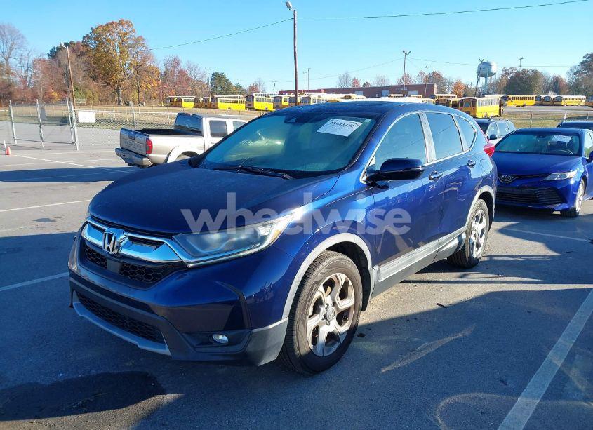 Photo 2 of 2018 Honda Cr-v EX (VIN 7FARW1H59JE043769)